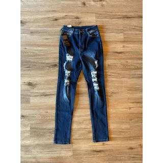 Photo of B.O.B. Skinny Jeans Size 11/12 NWT