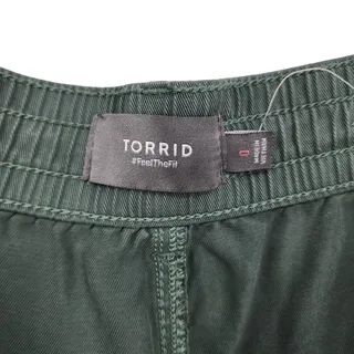 Photo of Torrid Green High Rise Elastic Waist Drawstring Relaxed Pocket Shorts Size 0/L