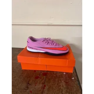 Photo of Nike Air Zoom Mercurial Vapor Indoor Soccer Shoes Pink Size 9