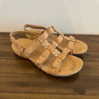 Photo of Vionic Amber Adjustable Sandal with Arch Support in Gold Cork Size 9