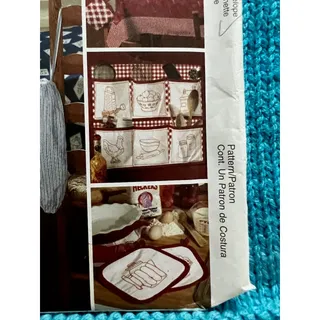 Photo of McCalls 3560 kitchen home curtain tablecloth apron organizer bag holder sewing pattern