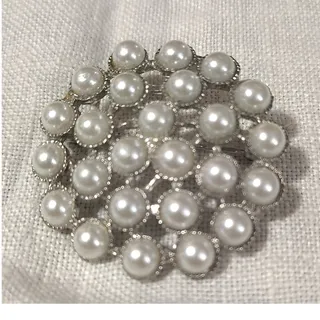 Photo of Vintage Silver Tone Pearl Cluster Brooch 1.5in Round Flower Fashion Pin
