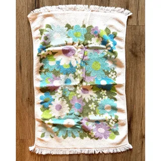 Photo of Vintage MCM Mid Century Fieldcrest 1970s Flower Power Hand Towel 100% Cotton USA