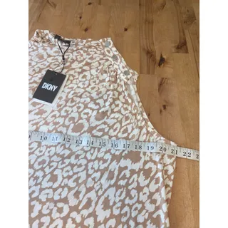 Photo of DKNY Leopard Print Sleeveless Mock Neck Blouse - Size Large NWT