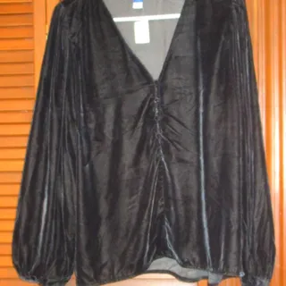 Photo of Old Navy Women's Black Velvet Long Sleeve Blouse Size XL Lined Romantic Goth 