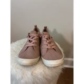 Photo of Roxy Bayshore Knit Slip-On Sneakers size 11