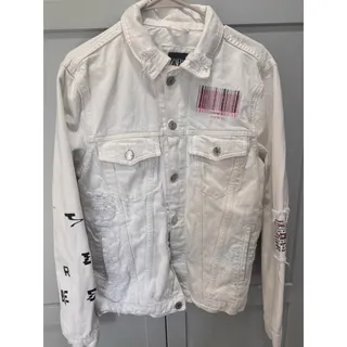 Photo of Zara graffiti print White denim jacket Oversized M