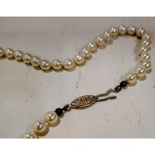 Photo of 1950's Vintage Faux Pearl Necklace 16"