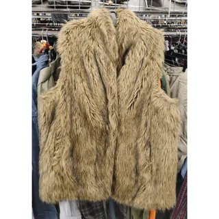 Photo of Pamela McCoy Vest Brown Multi Faux Fur Collared hook Front Pockets Lined Size L