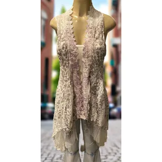 Photo of Origami Hi-Lo Lace Vest Black & White Small