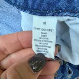 Listing Photo Thumb #3