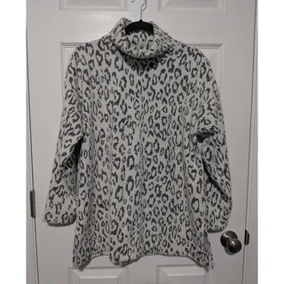 Photo of Chico's Size 3 Grey Leopard Print Cowl Neck Tunic Sweater Women's US XL