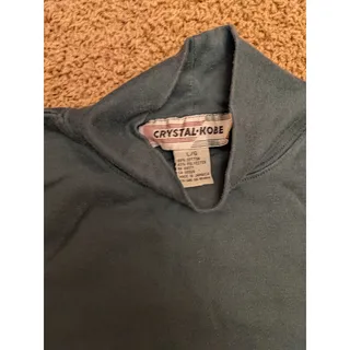 Photo of Crystal Kobe Green Turtle-Neck Long Sleeve Womens  Top Size L