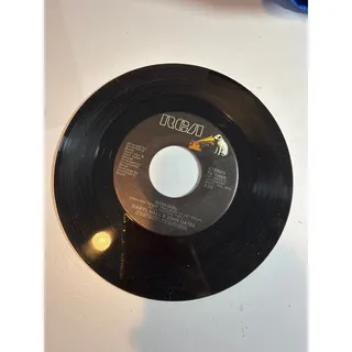 Photo of RCA Records Hall N Oates Rich Girl/London Luck & Love 45rpm Picture Sleeve