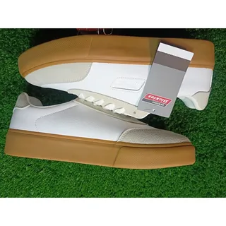 Photo of Genuine Dickies White Sneakers with Gum Sole, Size 9 NWT