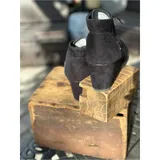Listing Photo Thumb #6