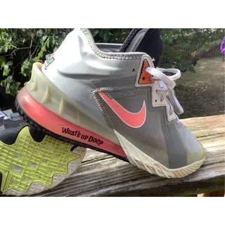 Photo of Nike LeBron 18 Low Space Jam Bugs vs Marvin Mens 10.5 Sneaker CV7562-005