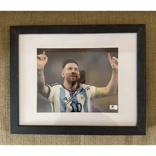 Photo of Lionel Messi Signed 8x10 Argentina Photo Framed Global Authentics COA GV977943
