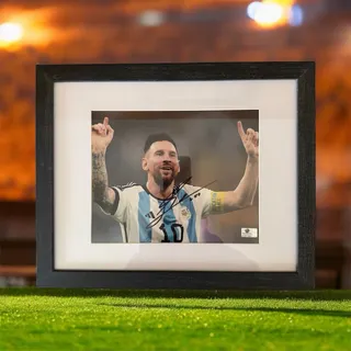 Photo of Lionel Messi Signed 8x10 Argentina Photo Framed Global Authentics COA GV977943