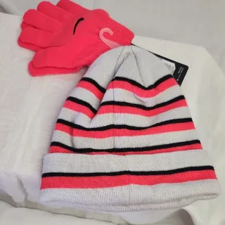 Photo of NWT Nike Youth Beanie and Gloves Set