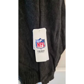 Photo of NWT NFL Team Apparel Pittsburgh Steelers Sweatshirt- Size Juniors XL 15/16 - Black