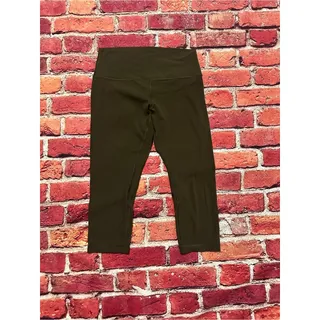 Photo of Cropped Lululemon leggings a size 10