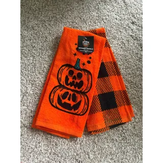 Photo of NWT Halloween towels