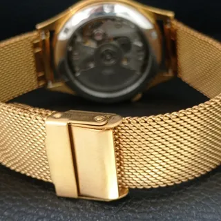 Photo of Vintage 1979 Seiko Automatic Mens Gold Watch W/daydate & White accents