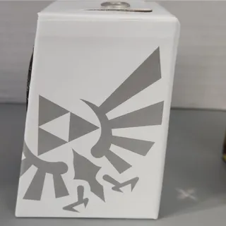 Photo of Accutime The Legend of Zelda Quartz Analog 48mm Metal Bronze/Black Rubber w/ Box