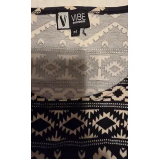 Photo of Vibe Sportswear Women’s Medium Black Cream Geometric Aztec Print Fit & Flare Dress