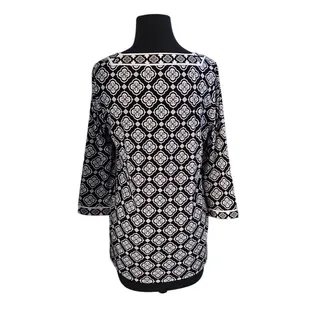 Photo of Magnolia Grace Black and White Square Neck Geo Top - M