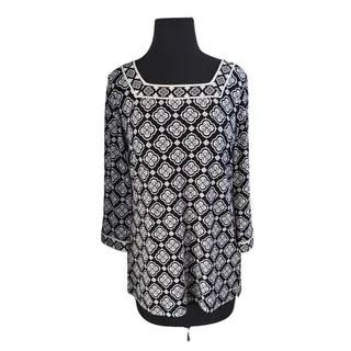 Photo of Magnolia Grace Black and White Square Neck Geo Top - M