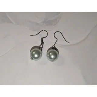 Photo of Pretty Feminine Vintage 1980s Pale Green Faux Pearl Dangle Earrings