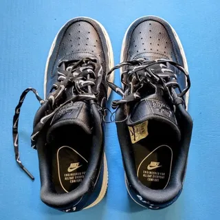 Photo of Nike women's chunky Air Force 1 black and white ribbon size 8 excellent conditi