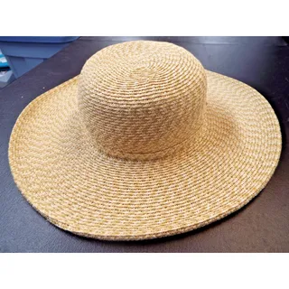 Photo of Craft & Barrow Beige Straw Wide Brim Sun Hat 7 1/8" opening