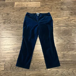 Photo of Chico’s Dark Velvet Pant Mid Rise Straight Leg Size 1.5