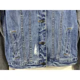 Listing Photo Thumb #6