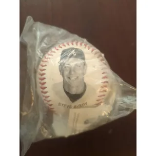 Photo of baseball new Steve Avery 1993 Atlanta braves memorabilia