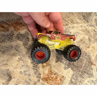 Photo of Spin Master Monster Jam Fire Rescue Everyday Heroes 1:64 Monster Truck Loose


