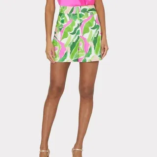 Photo of MILLY Painted Bloom Linen Short Floral Leaf Multi 6 NWT Quiet Luxury Resort Wear