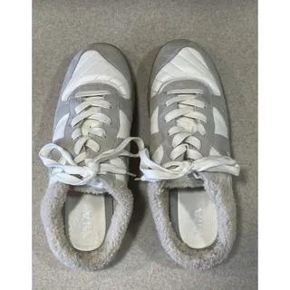 Photo of Mia Girl Faux Shearling Slip On Leather Sneakers White Women’s Size 9.5