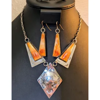 Photo of Navajo Native American Sterling B.J. Guerro Spiny Oyster Necklace & Earrings Set
