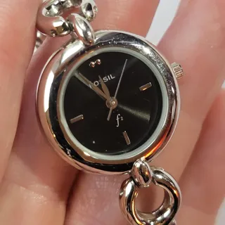 Photo of Vintage Fossil F2 Womens Watch Silver Case Black Dial Silver Bracelet Quartz