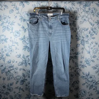 Photo of Abercrombie & Fitch Women's 16R 33 Curve Love 90s Straight Ultra High Rise Jeans