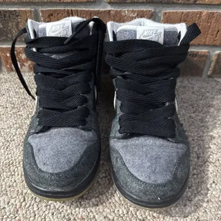 Photo of Size 8.5 - Nike Dunk SB Premier High Petoskey