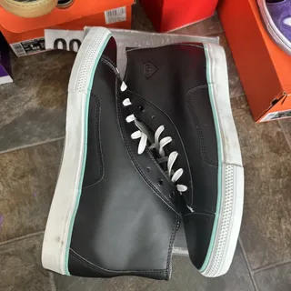 Photo of Diamond Supply Co. sneaker in the 'Brilliant Solid Pack' size 9 Sample Tagged