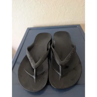Photo of Archies Arch Support Flip Flops Sandals Unisex 9W/M10 Black Thong Flat Heel